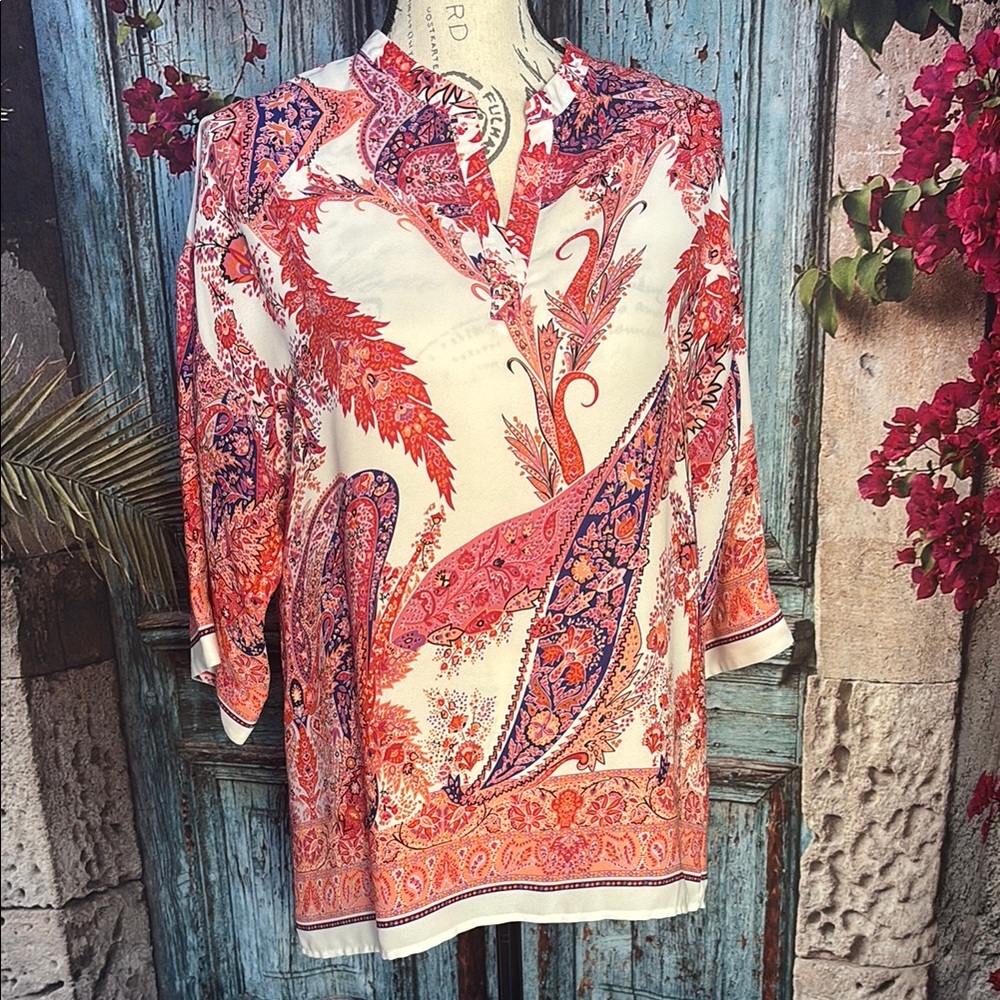 Violet + Claire‎ Sheer Paisley Blouse, size medium, excellent condition